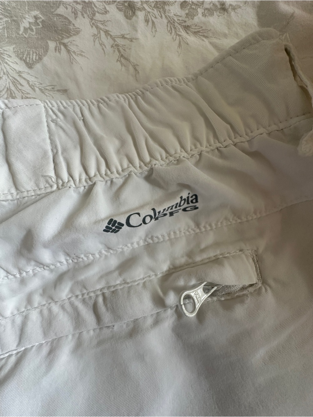 Columbia Men’s Light White Athletic Shorts with Zip Pocket